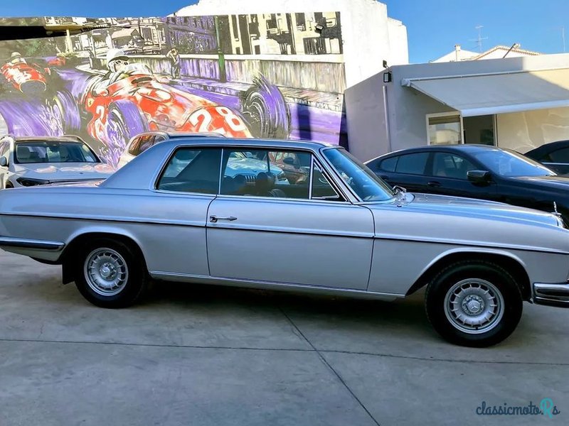 1971' Mercedes-Benz 250 photo #2