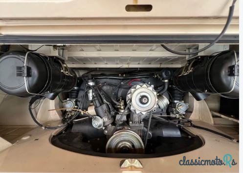 1995' Volkswagen Vans T2 Baywindow bus photo #3