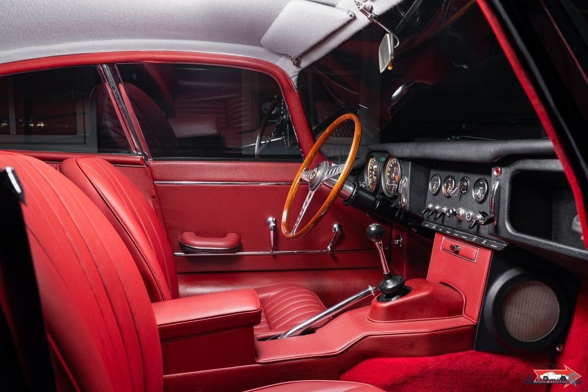 1966' Jaguar E-Type photo #3