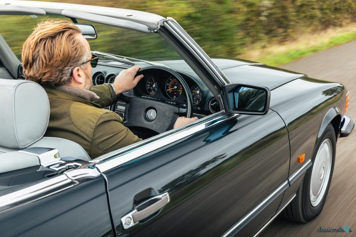 1989' Mercedes-Benz Sl Class photo #4