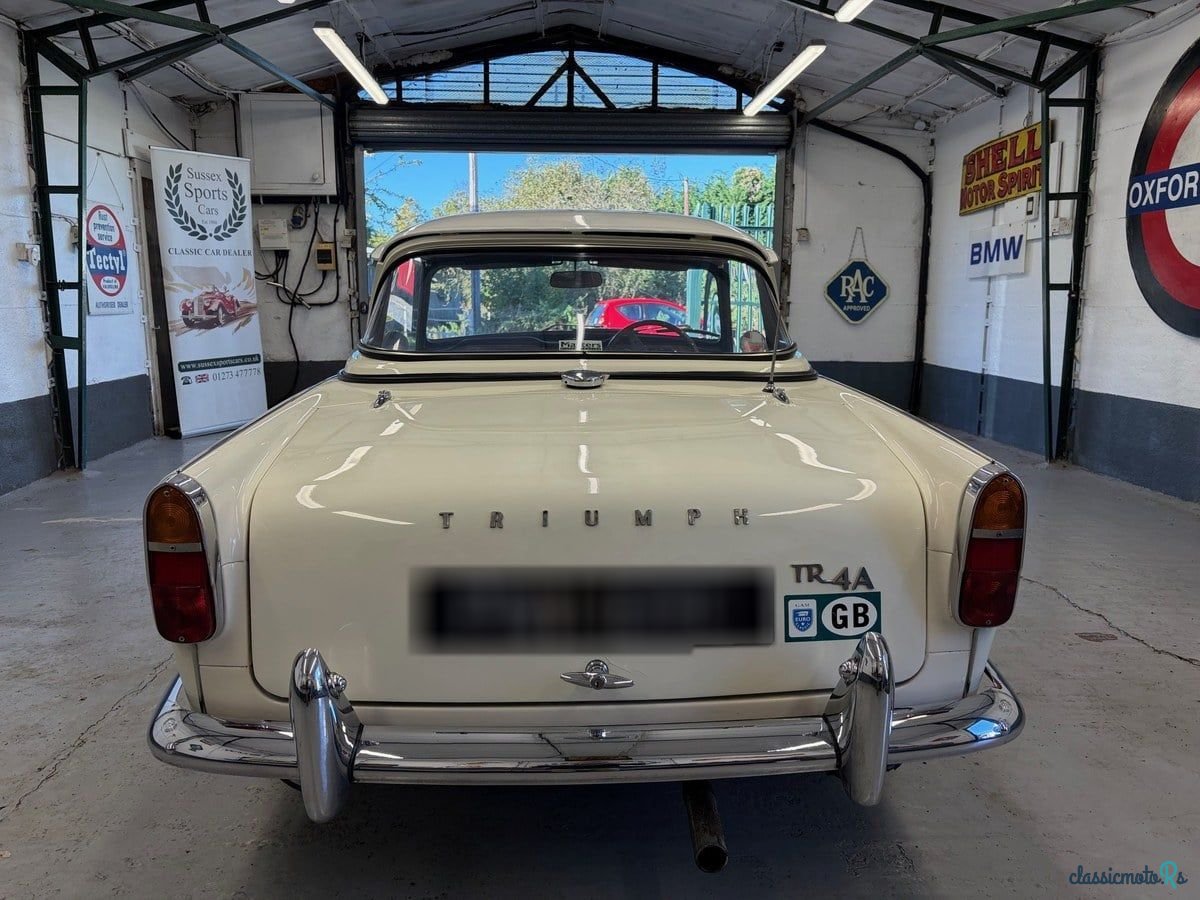 1965' Triumph TR4 photo #5