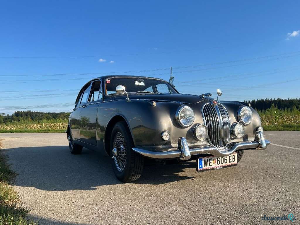 1969' Jaguar 240 photo #2