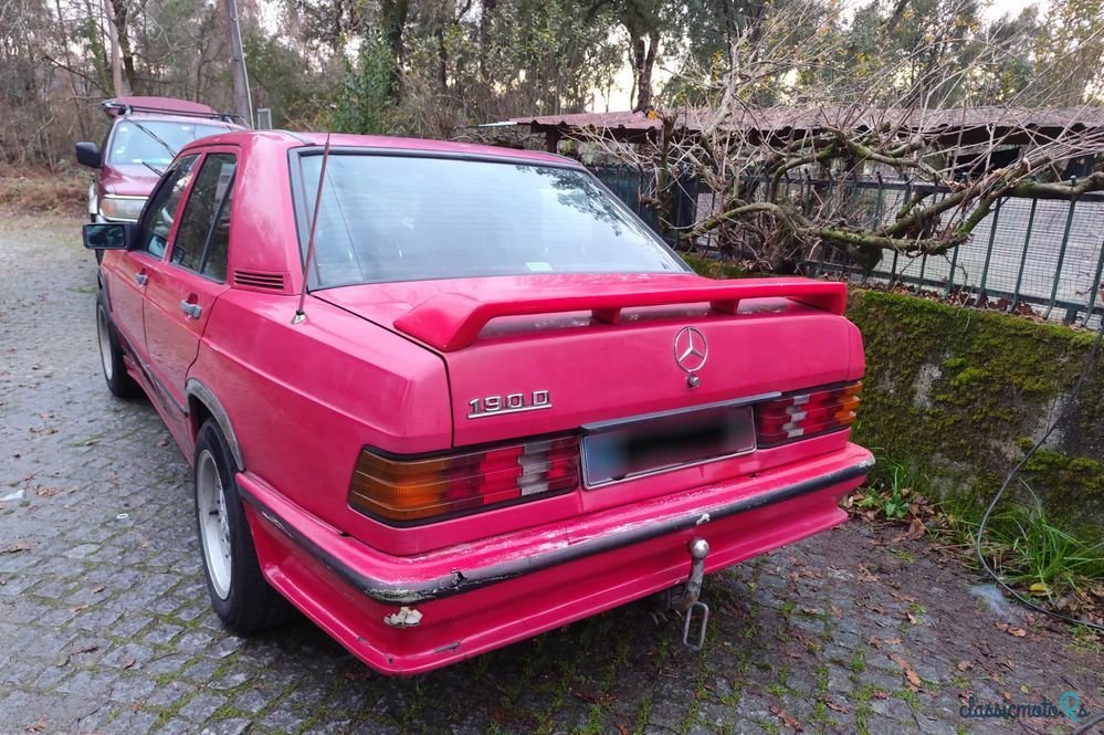 1987' Mercedes-Benz W201 190 D 2.0 photo #2