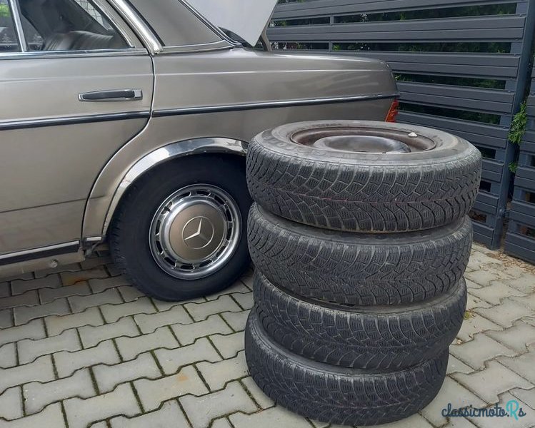 1979' Mercedes-Benz W123 photo #6