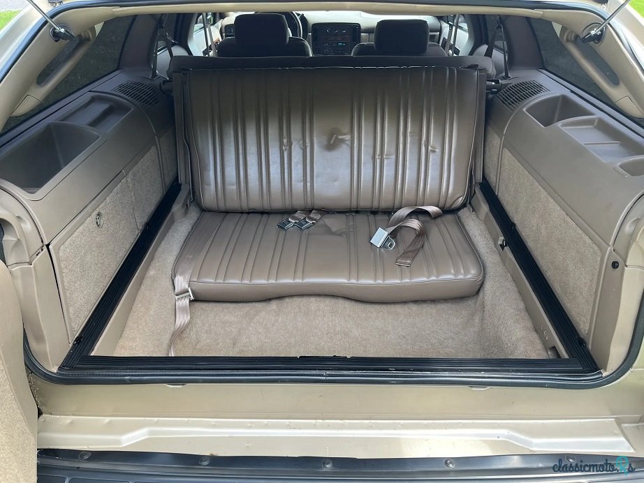 1994' Chevrolet Caprice photo #5