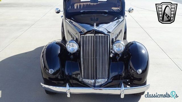 1937' Packard Model 115C photo #5