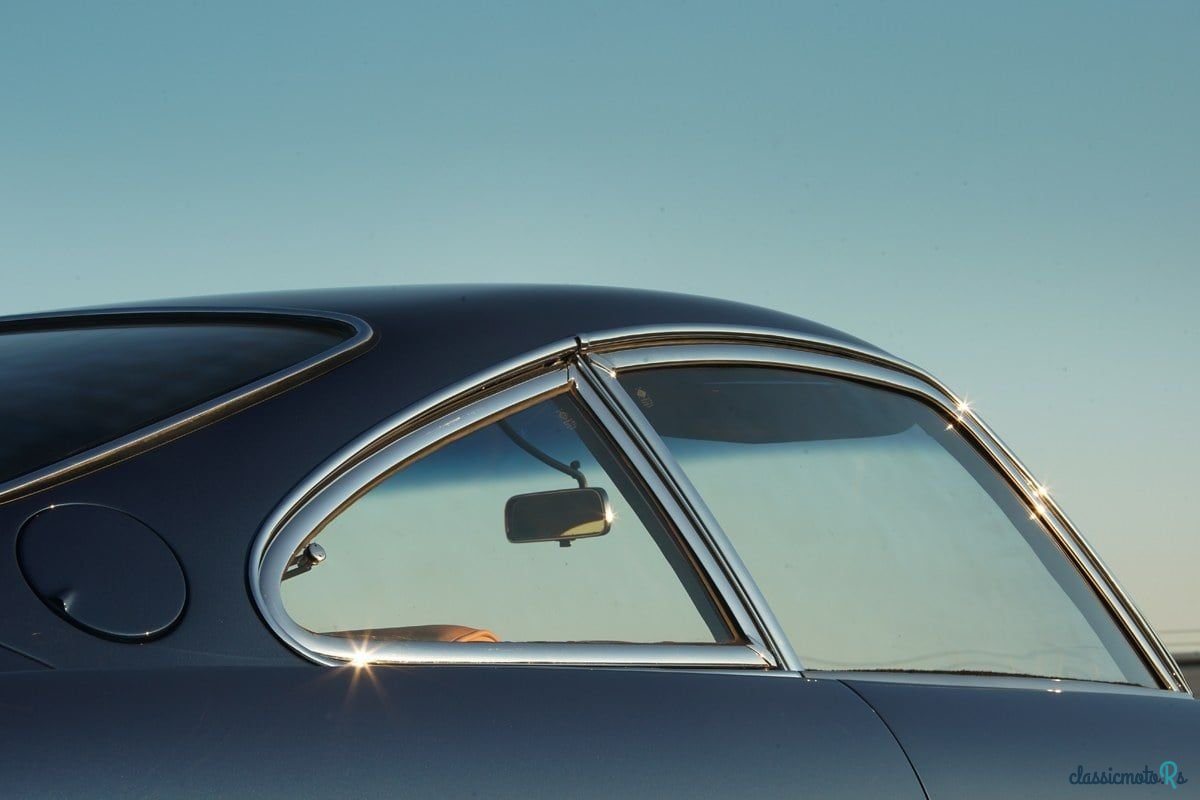 1967' Lamborghini 400Gt photo #5