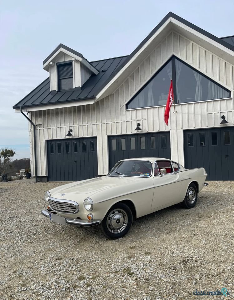 1968' Volvo P1800 photo #1