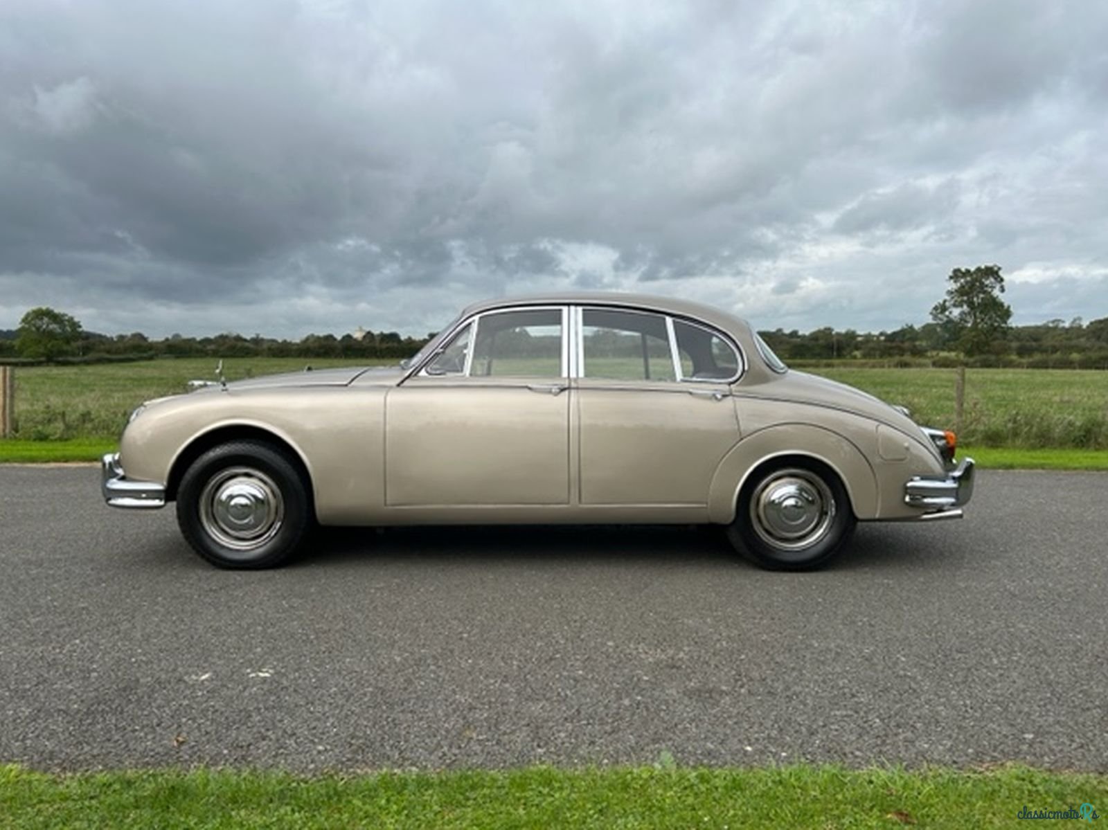 1965' Jaguar Mark II photo #6