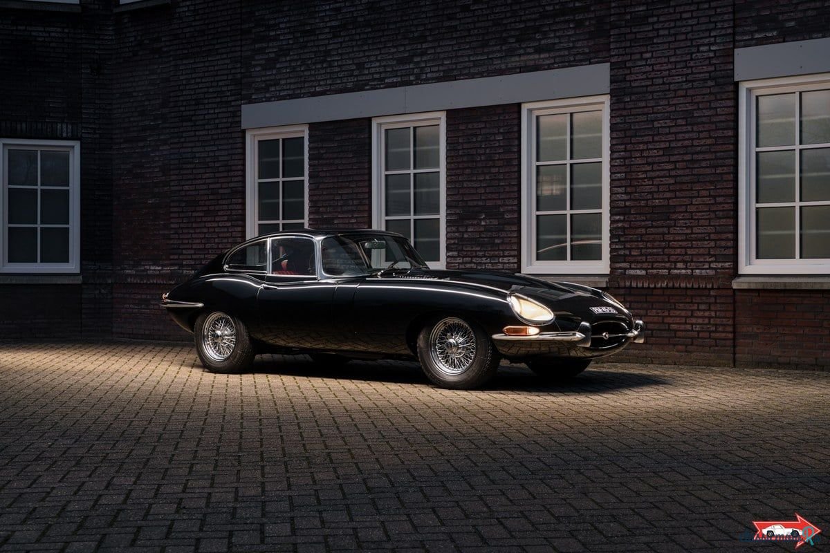1966' Jaguar E-Type photo #1