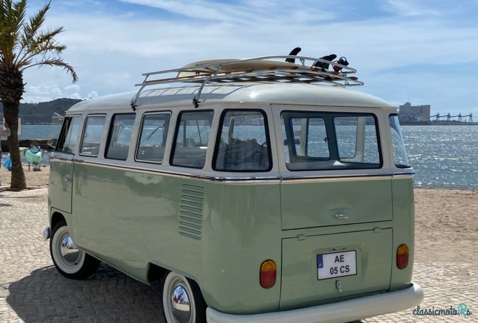 1968' Volkswagen Type 2 photo #2