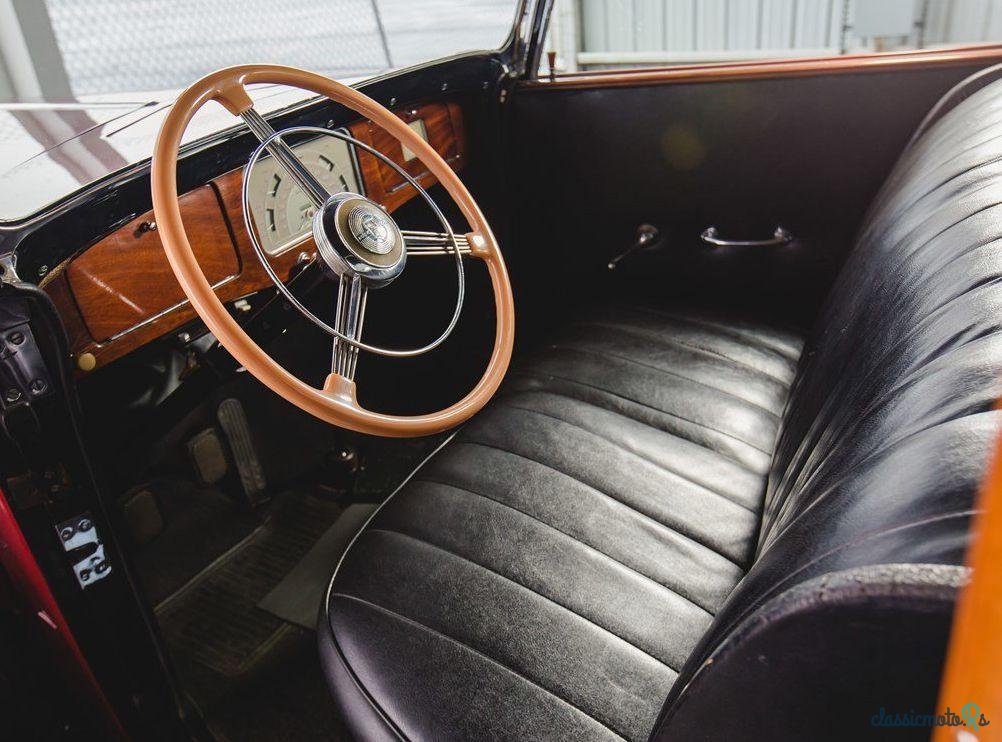 1937' Buick Roadmaster Limousine photo #4