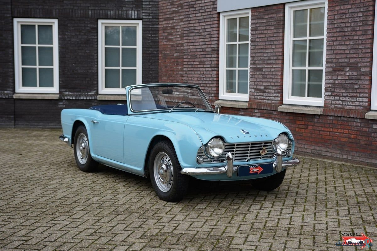 1962' Triumph TR4 photo #3