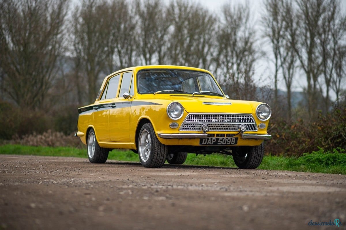 1964' Ford Cortina photo #1