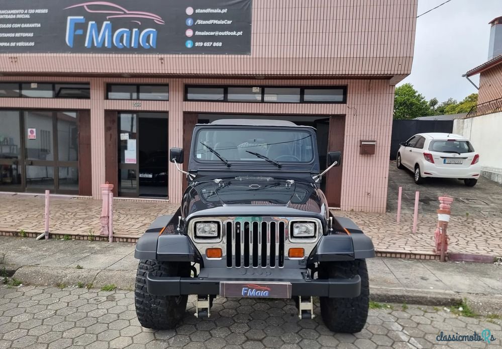 1989' Jeep Wrangler photo #2