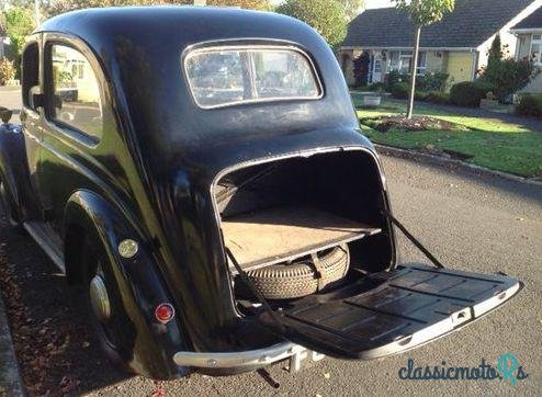 1940' Austin 8 Ara 4 Light Saloon photo #2