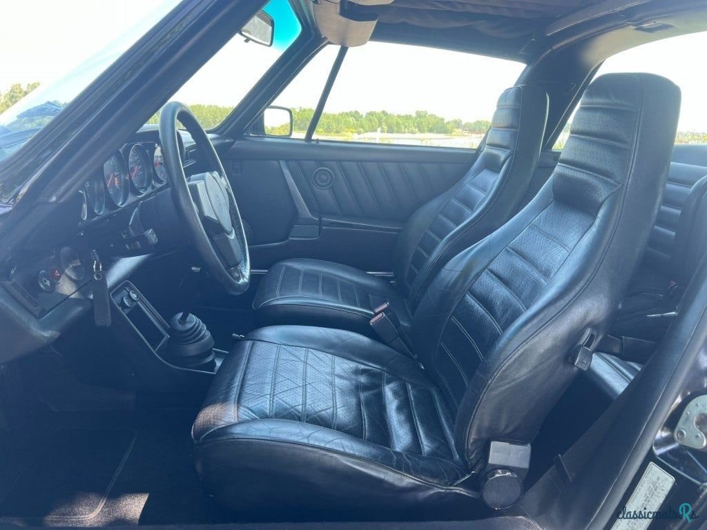 1982' Porsche 911 3.0 Sc Targa photo #5