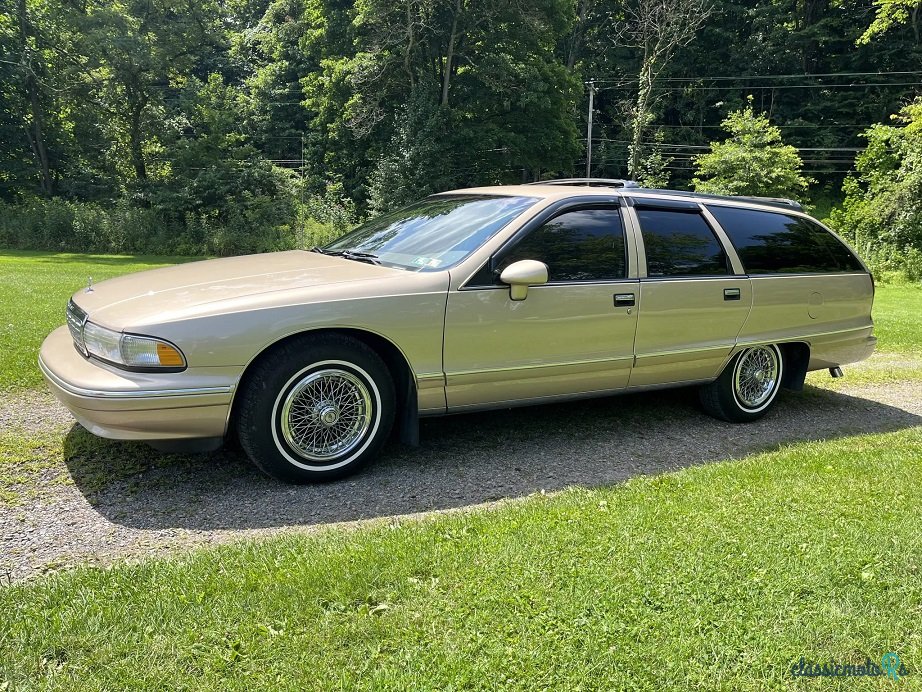 1994' Chevrolet Caprice photo #1
