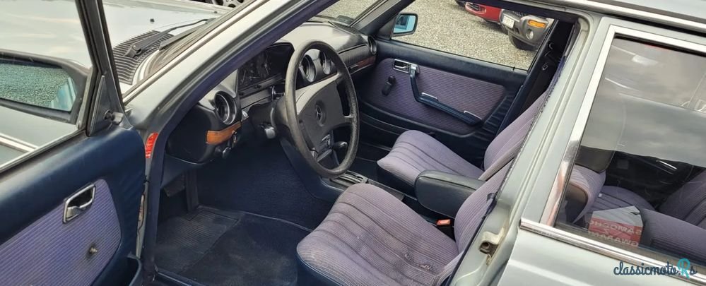 1978' Mercedes-Benz W123 photo #4