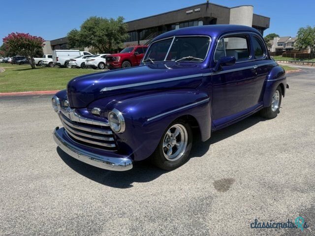 1946' Ford Super Deluxe photo #3