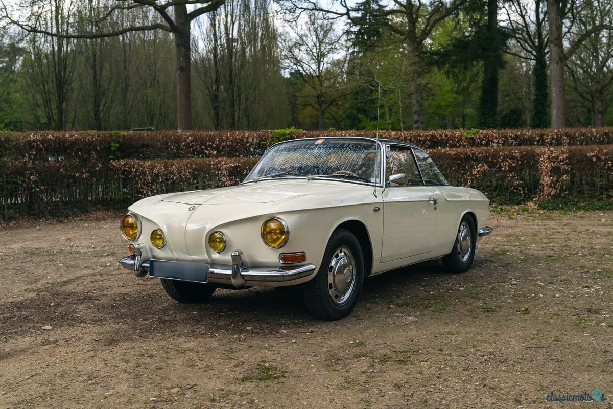 1972' Volkswagen Karmann Ghia photo #1