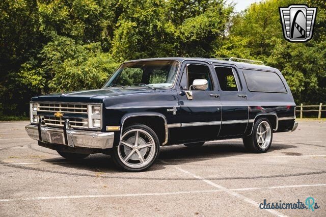 1985' Chevrolet Suburban photo #2