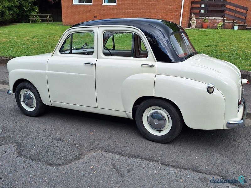 1958' Standard 10 photo #3