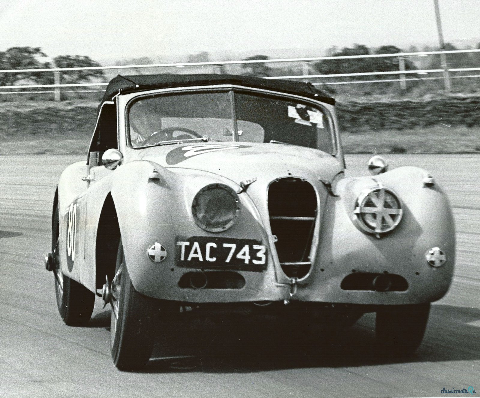 1955' Jaguar Xk140 photo #2