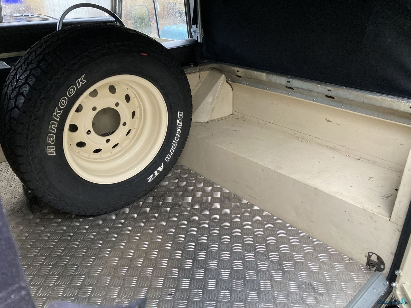 1972' Land Rover Series III photo #3