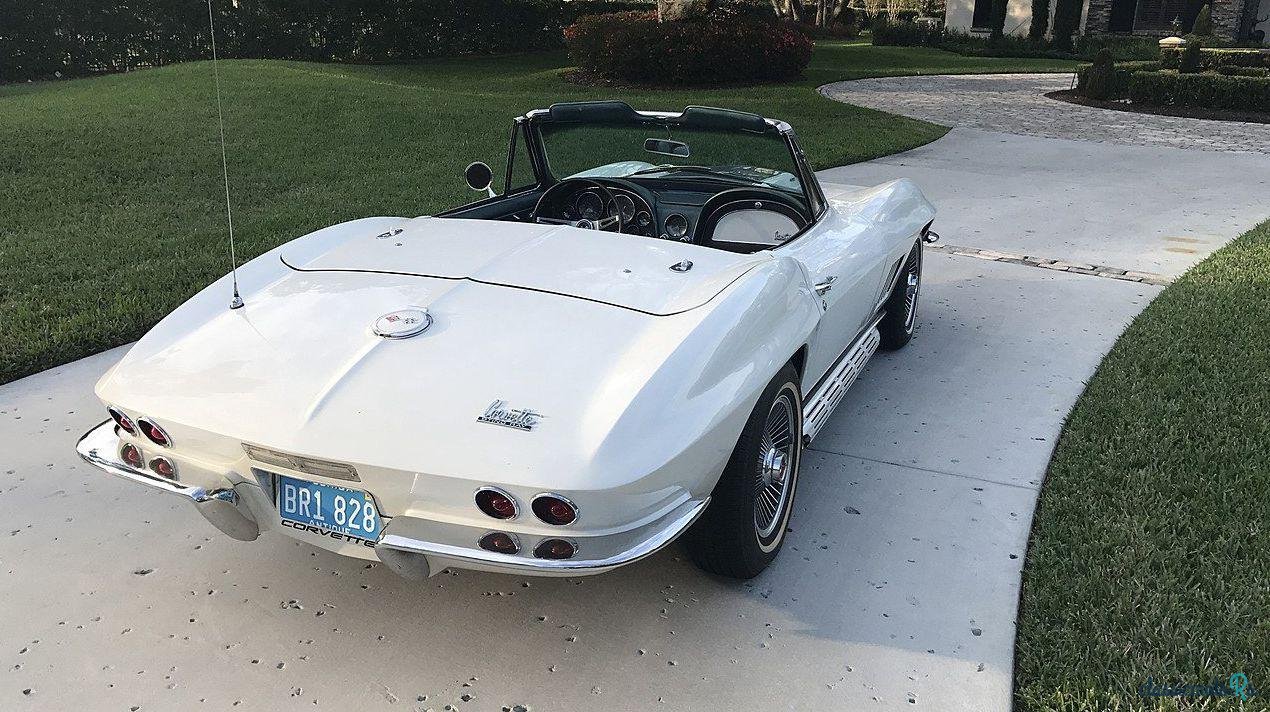 1967' Chevrolet Corvette photo #2