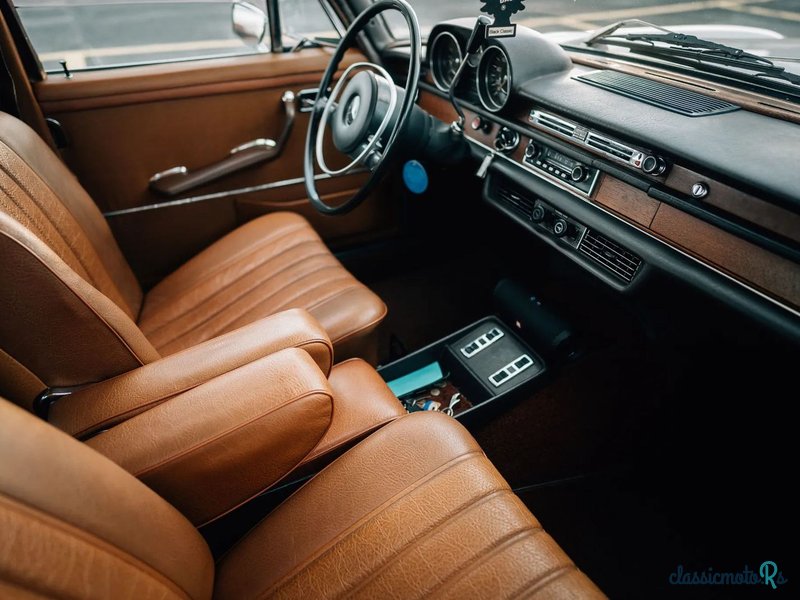 1969' Mercedes-Benz 280 photo #3