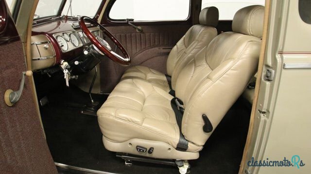1940' Ford Deluxe photo #3