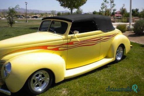 1940' Ford Convertible photo #3