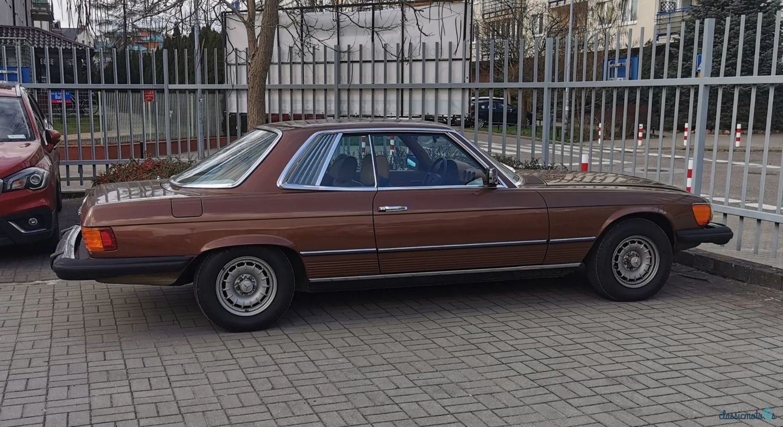 1977' Mercedes-Benz Slc photo #3