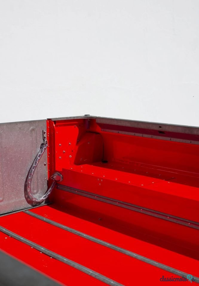 1973' Land Rover Serie III photo #4