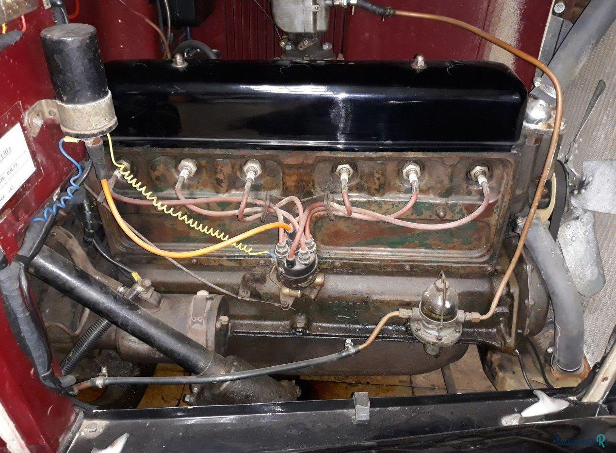 1929' Chevrolet Sedan photo #1