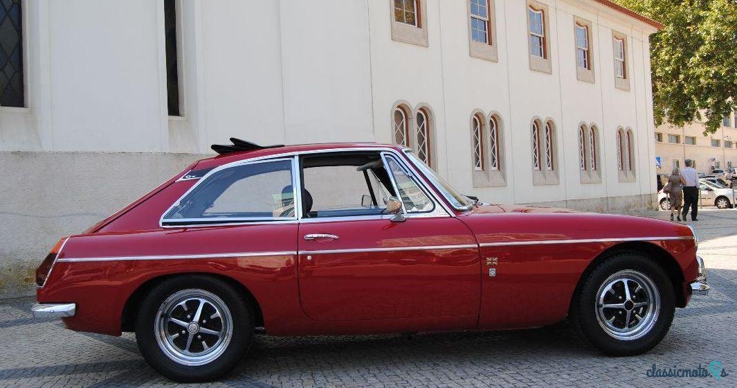 1972' MG MGB Gt photo #4