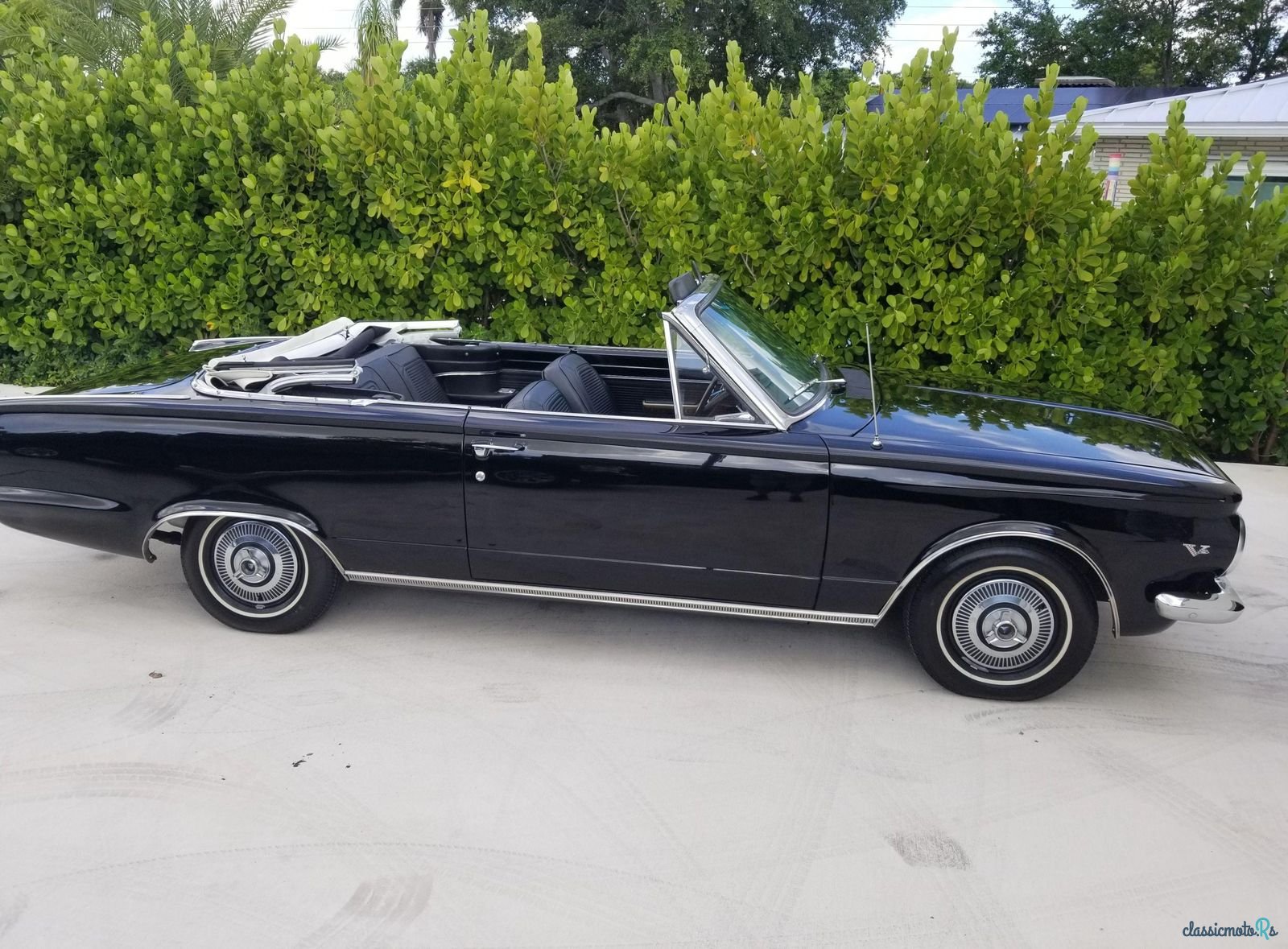 1965' Plymouth Valiant photo #1