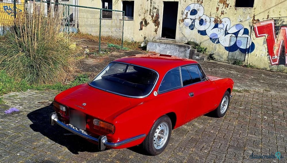 1974' Alfa Romeo 2000 Gtv photo #2