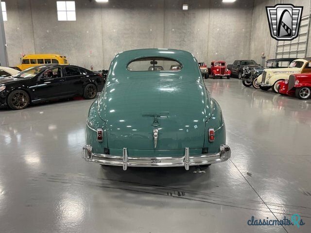 1941' Ford Super Deluxe photo #4