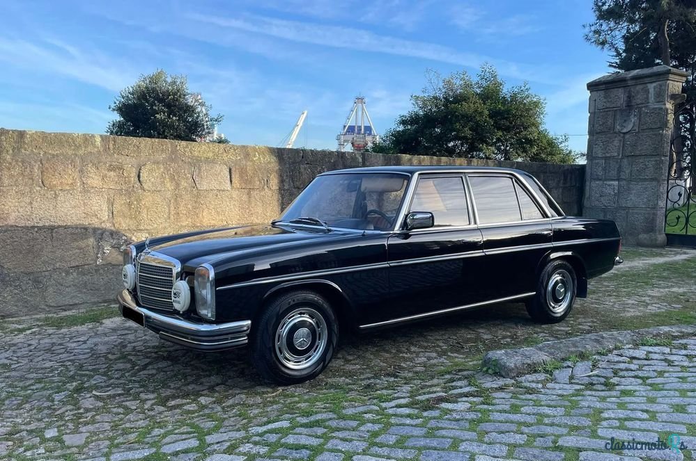 1974' Mercedes-Benz 230 230.4 photo #2