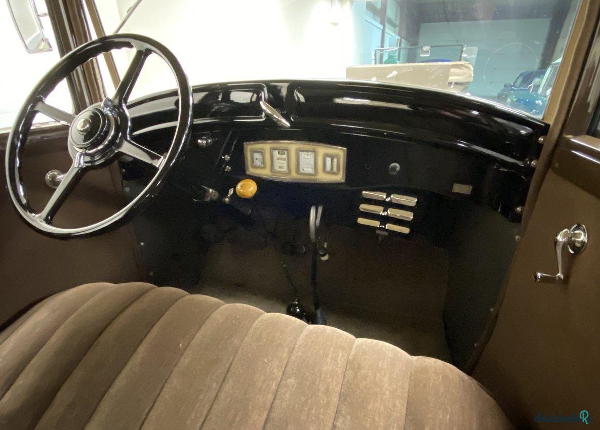 1929' Studebaker Dictator photo #2