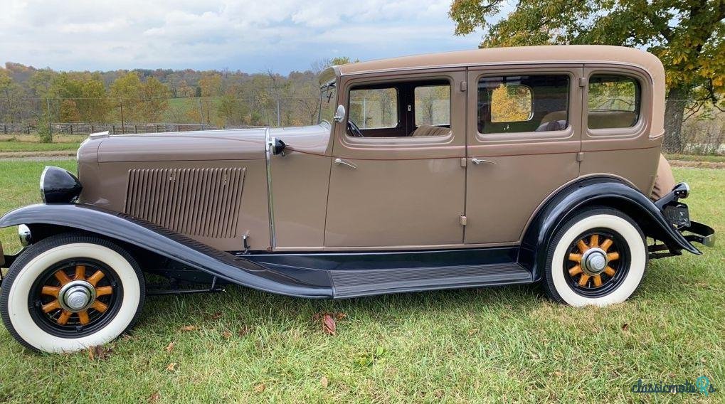 1933' Auburn Model 8-101 photo #2