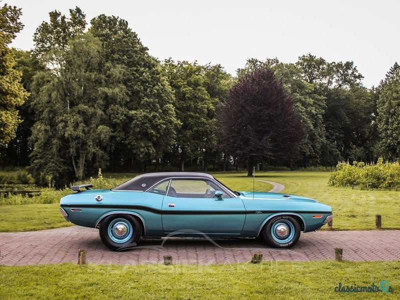 1970' Dodge Challenger photo #6