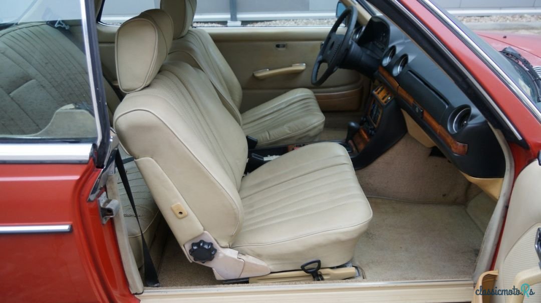 1979' Mercedes-Benz W123 photo #6