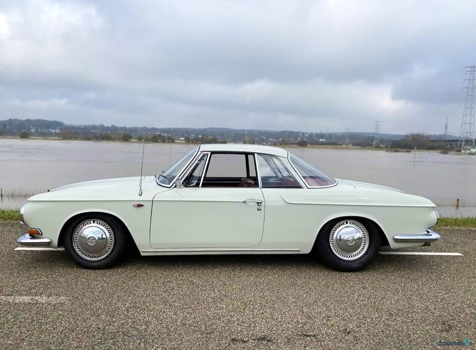 1969' Volkswagen Karmann Ghia photo #1