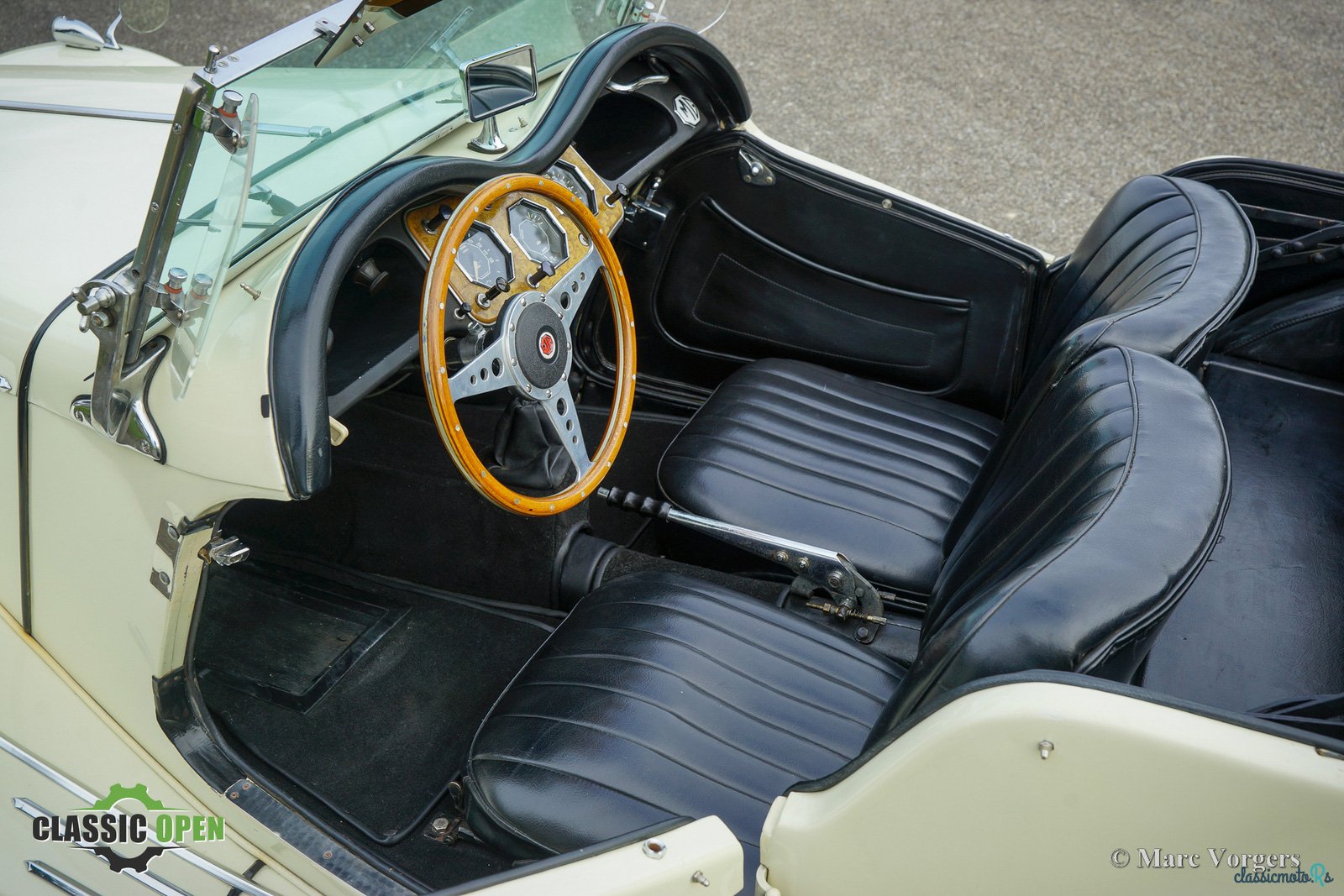 1954' MG TF 5-speed photo #3