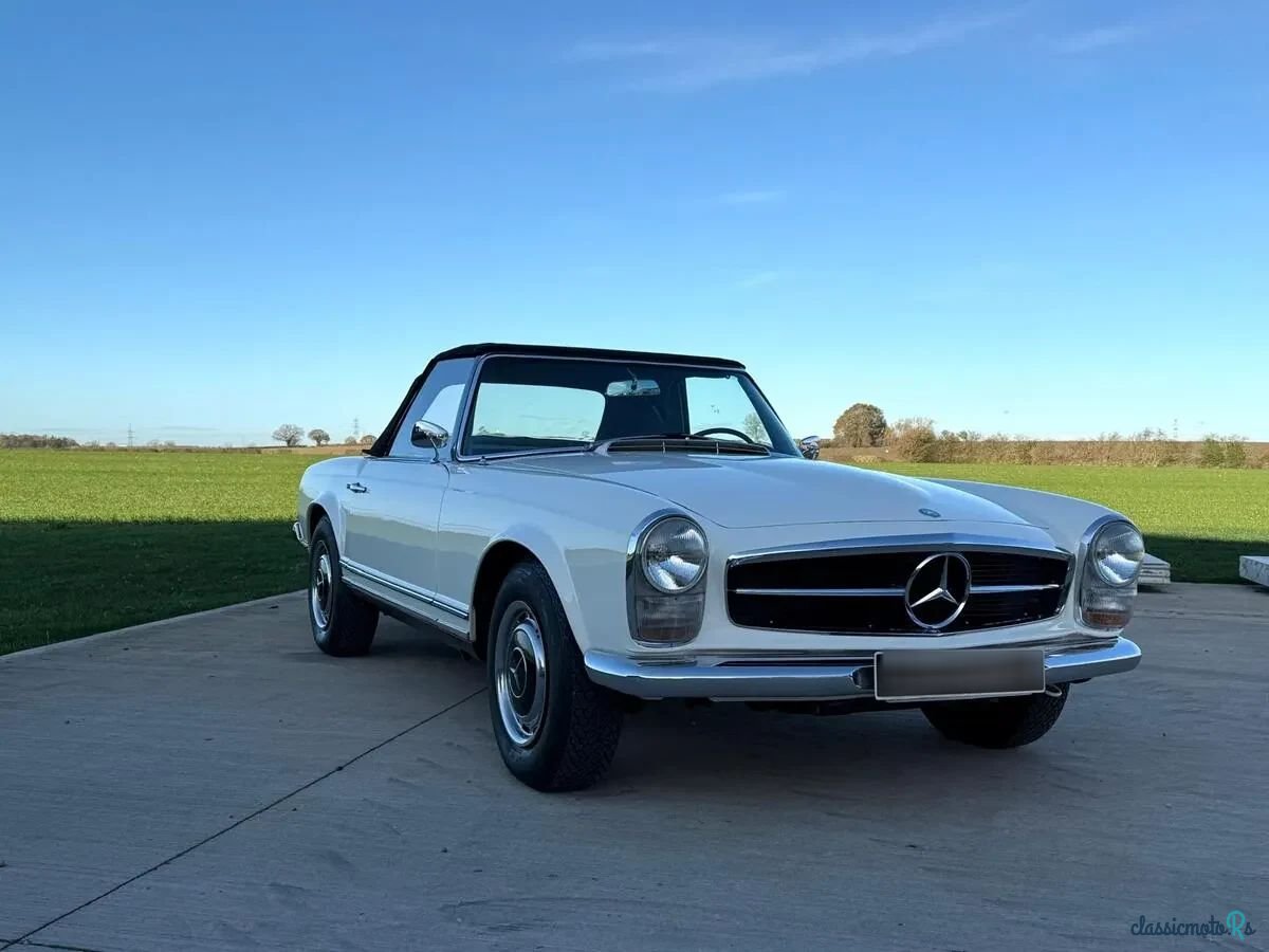 1966' Mercedes-Benz 230 photo #2
