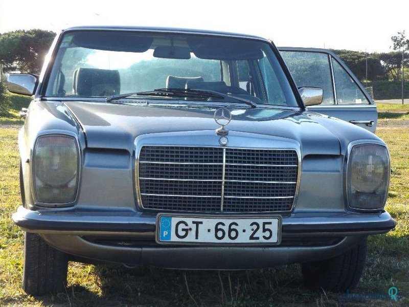 1979' Mercedes-Benz 240 3.0 Sedan photo #5