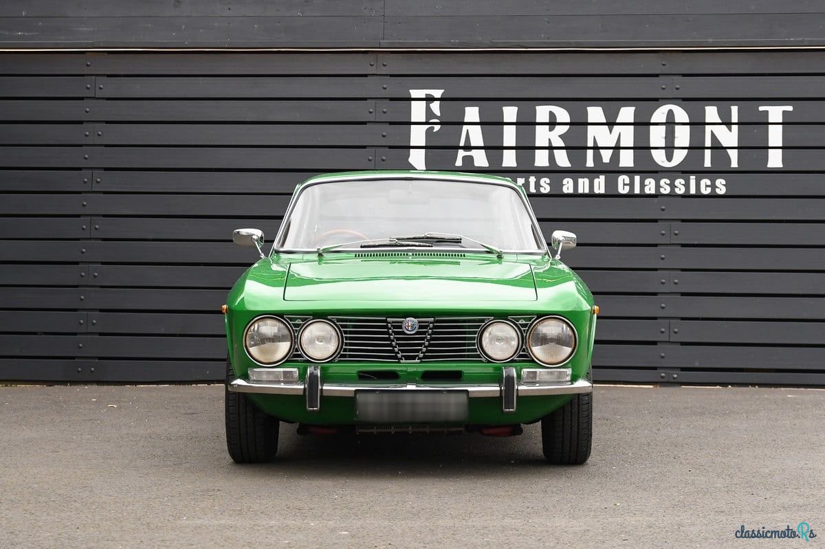 1975' Alfa Romeo 2000 photo #2